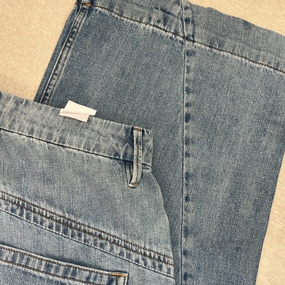 Copy-Good American Wide Leg Jeans - Picture 4 of 7
